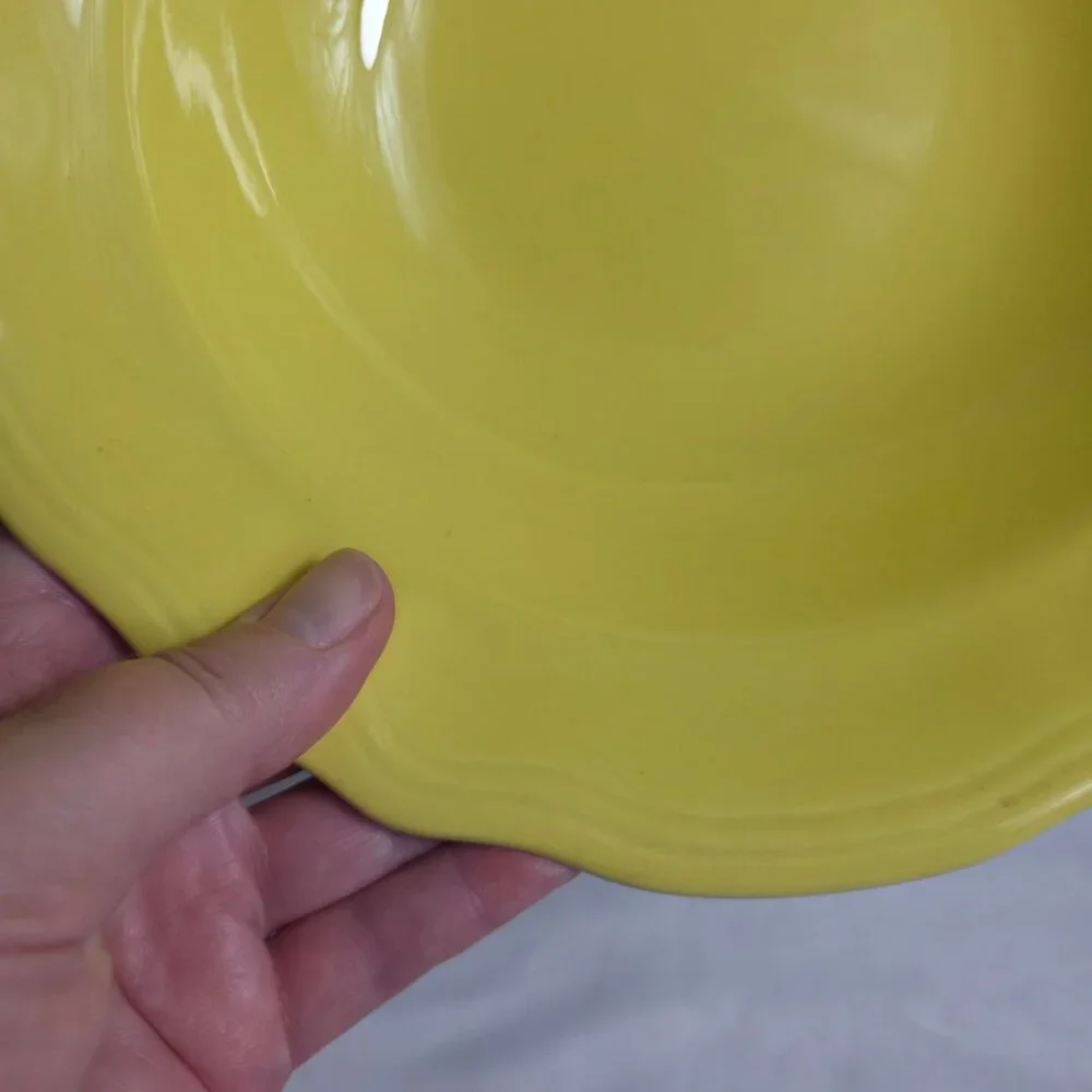 ONE Federalist by Sears Buttercup Serving Bowl Yellow with Scalloped Edge 9 Inch